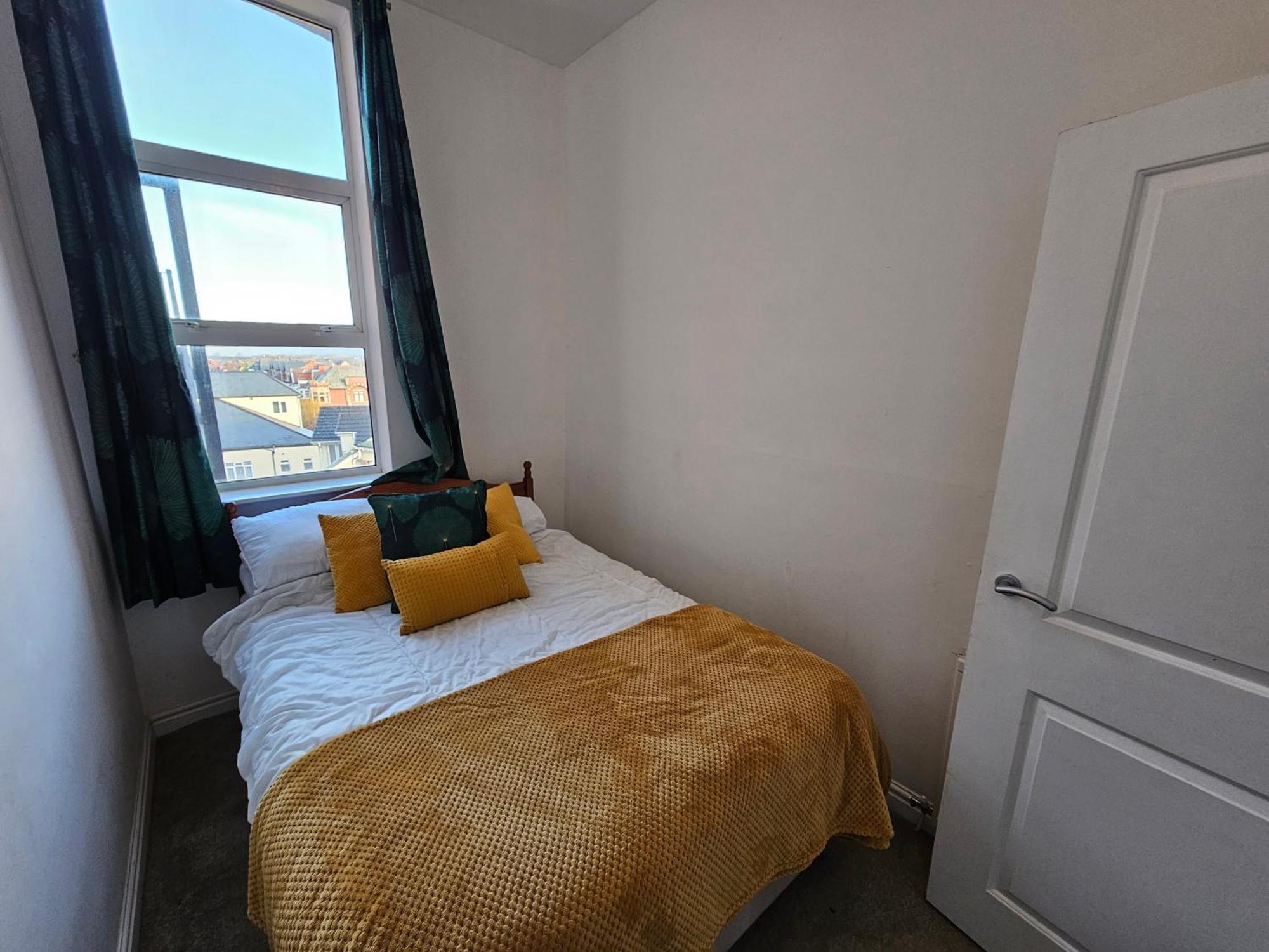 2 Bed Apartment Lakeside On The Promenade Southport Kültér fotó