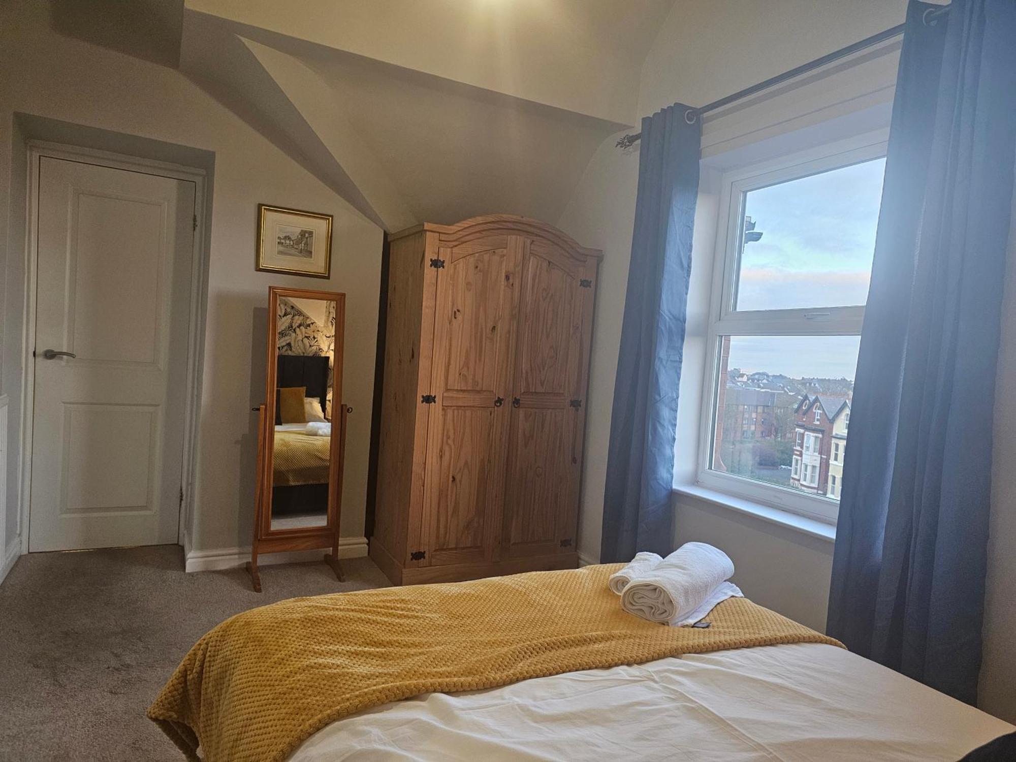 2 Bed Apartment Lakeside On The Promenade Southport Kültér fotó
