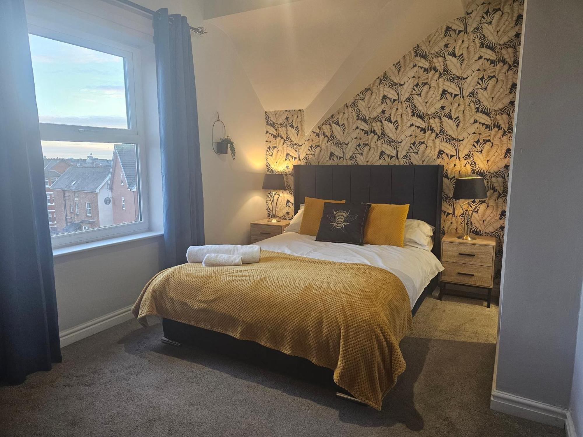2 Bed Apartment Lakeside On The Promenade Southport Kültér fotó
